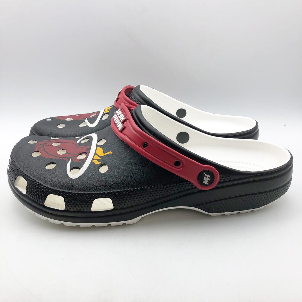 Crocs NBA Miami Heat Classic Clogs MENS 8 WOMENS 10 Black Red NWT - Picture 7 of 11